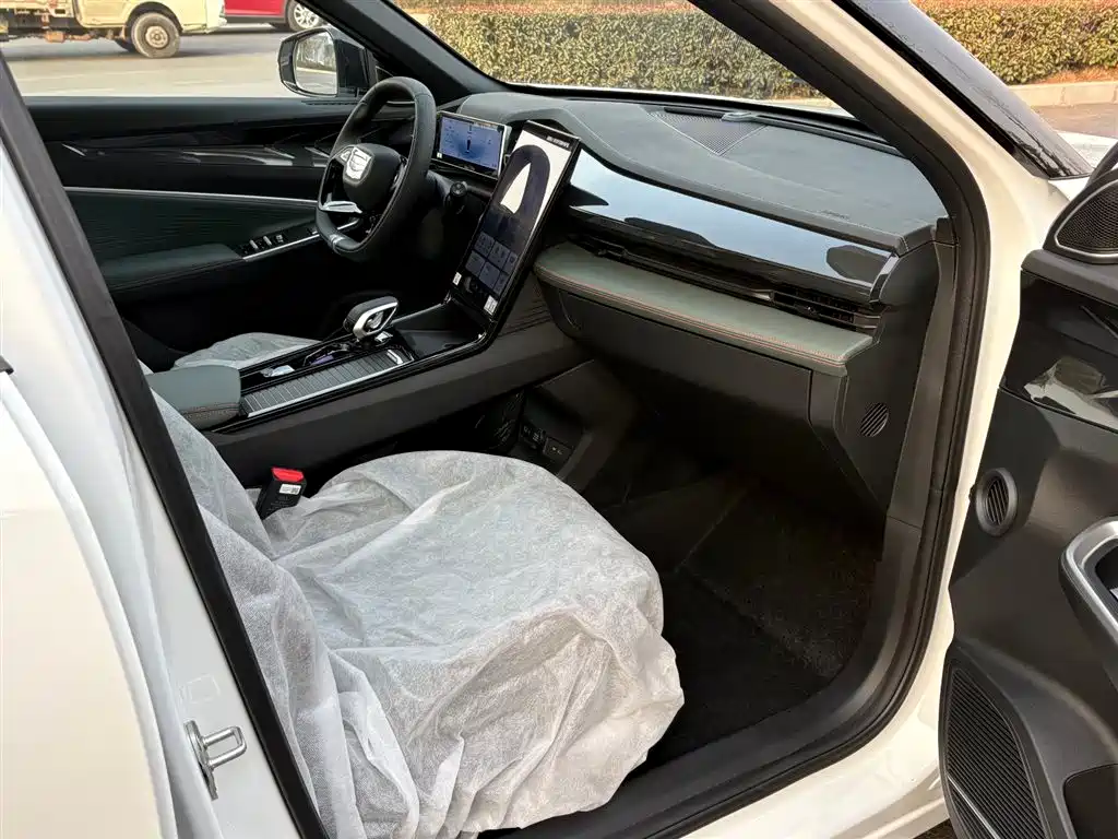 Geely Boyue 2026 2024 1.5TD Smart Connect+
