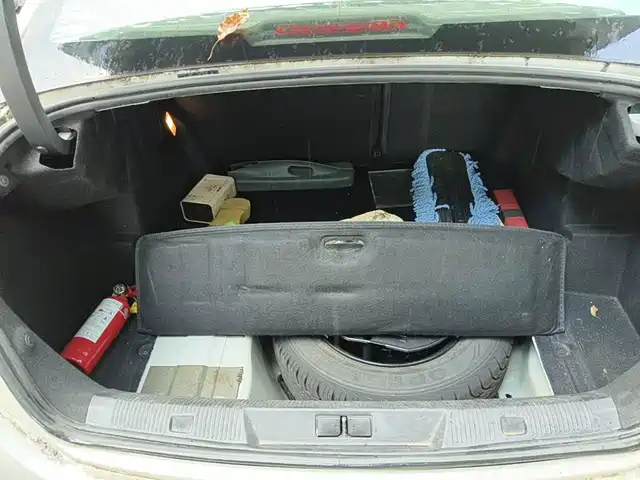 Citroën C4L 2014 1.8L Smart Drive Automatic Sport — фото 5