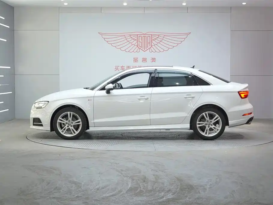 Audi A3 2020 Limousine 35 TFSI Fashion China VI фото 2