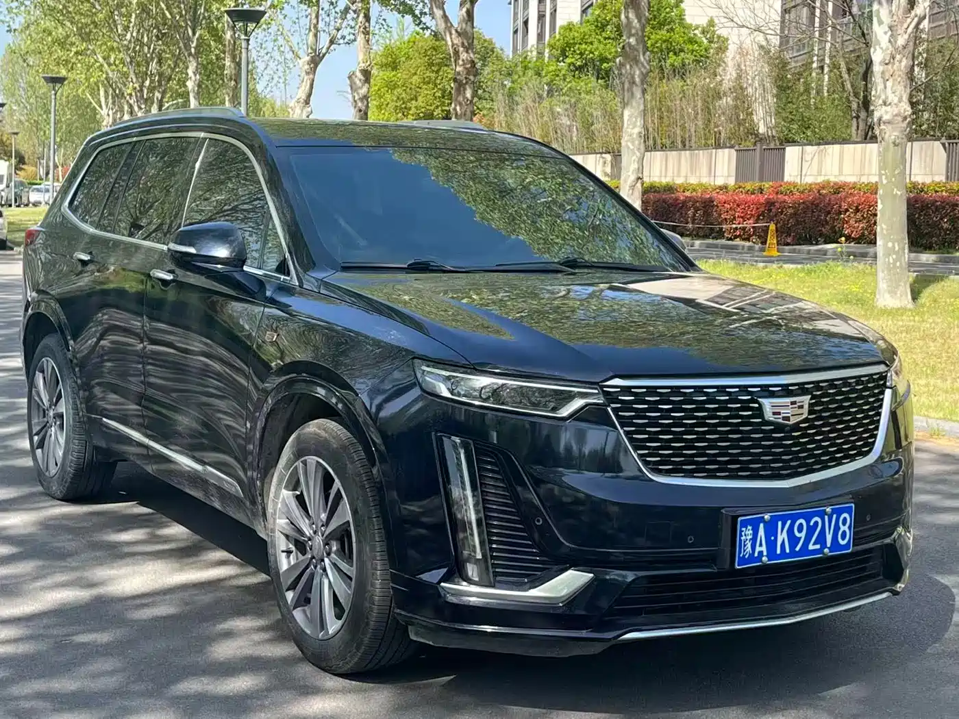 CADILLAC XT6