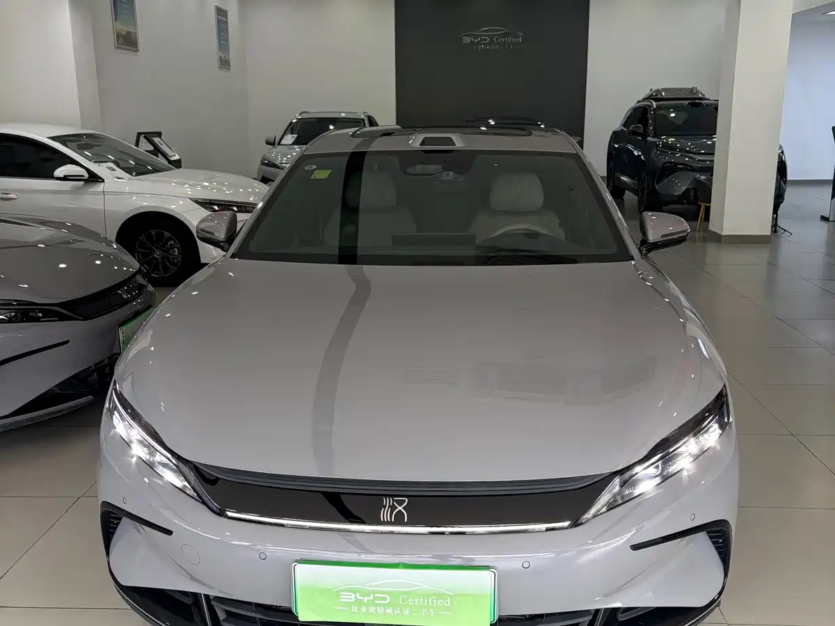 BYD Han 2025 2025 DM-i Smart Driving Edition 125KM LiDAR Flagship
