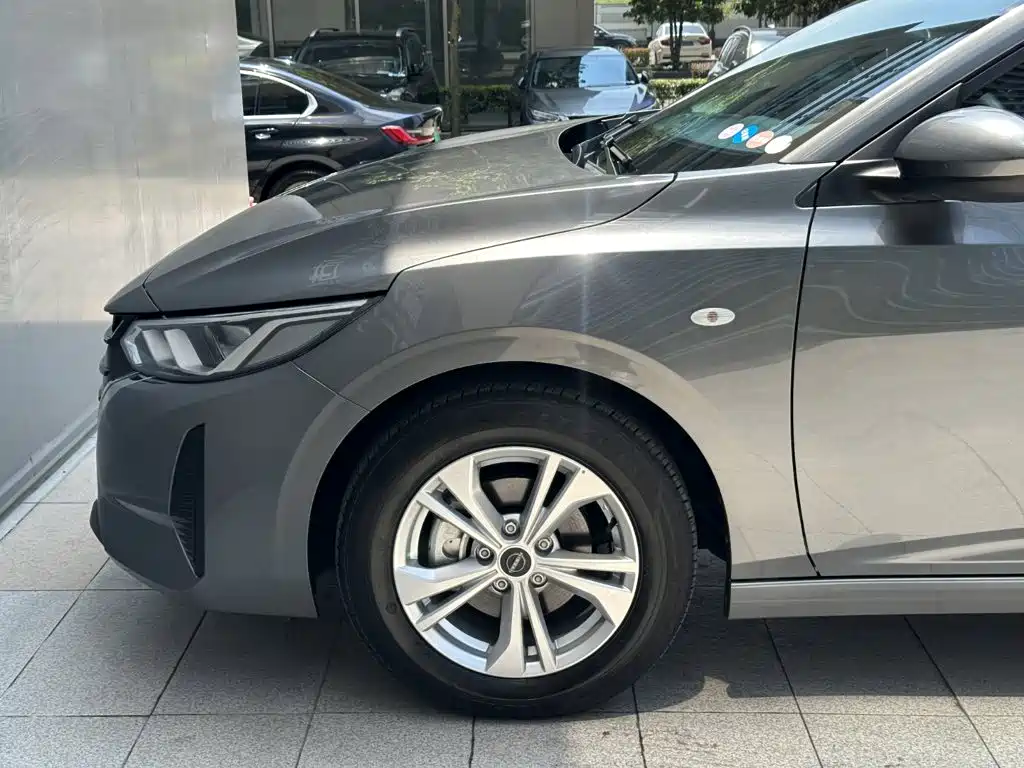 Nissan SYLPHY, миниатюра 5