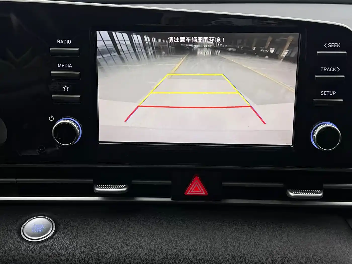 Hyundai Elantra 2022 1.5L CVT GLX Elite Edition фото 17
