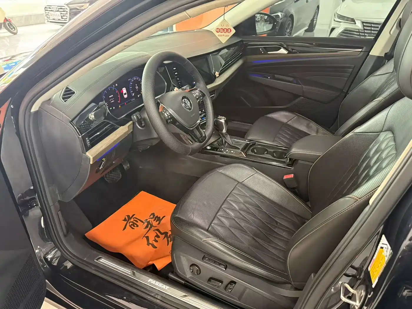 Фото 4 - Volkswagen Passat