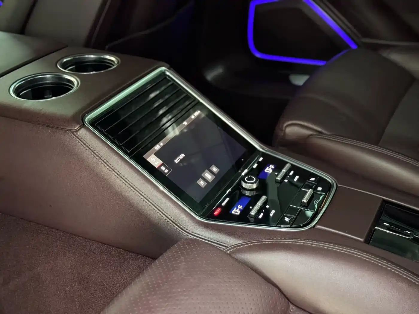 PORSCHE PANAMERA NEW ENERGY