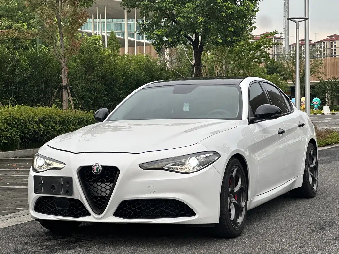 Alfa Romeo Giulia 2017 2.0T 200HP Luxury Edition