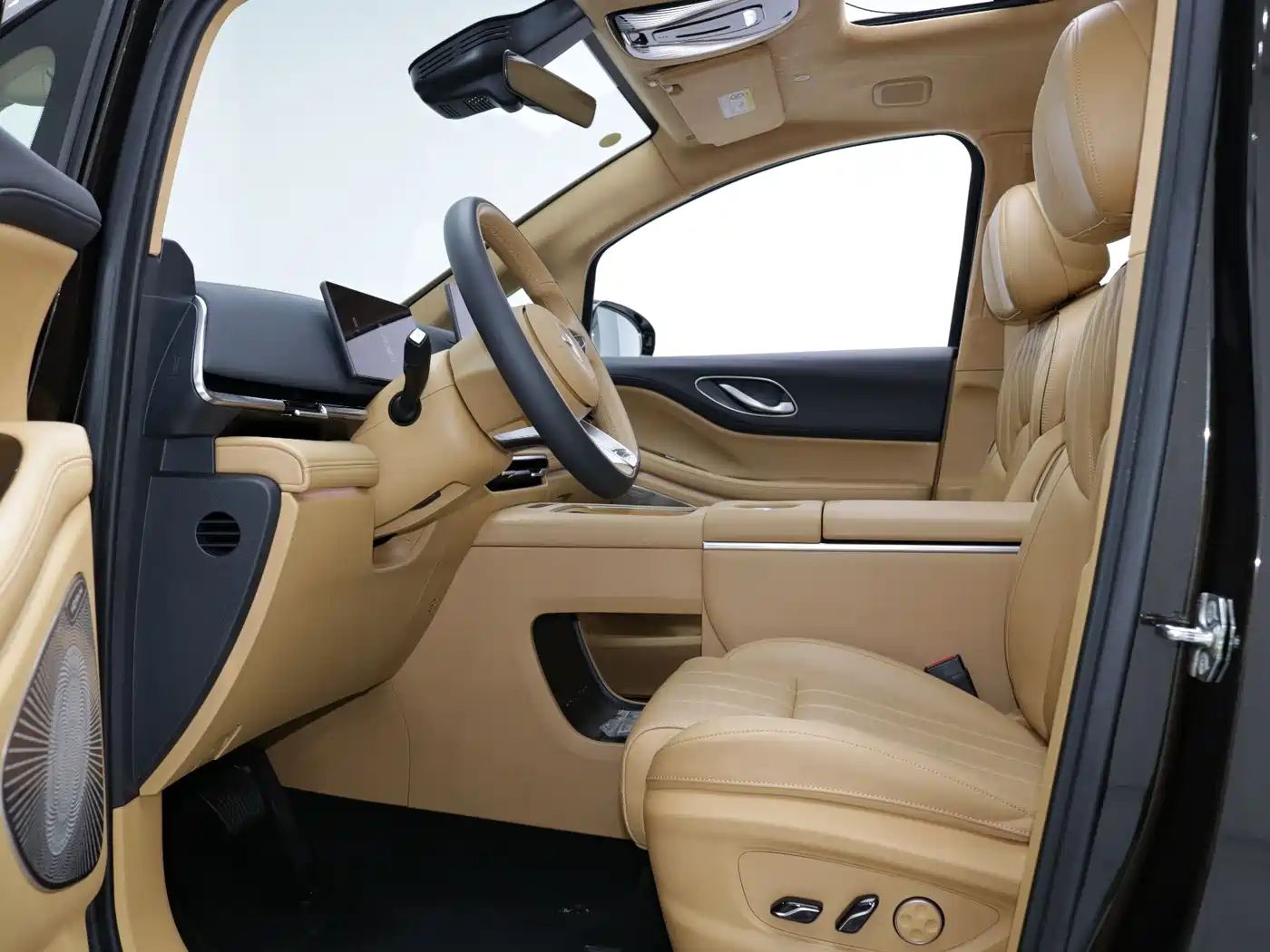 Voyah Auto Voyah Dreamer 2025 PHEV AWD Flagship Kunpeng Edition фото 4