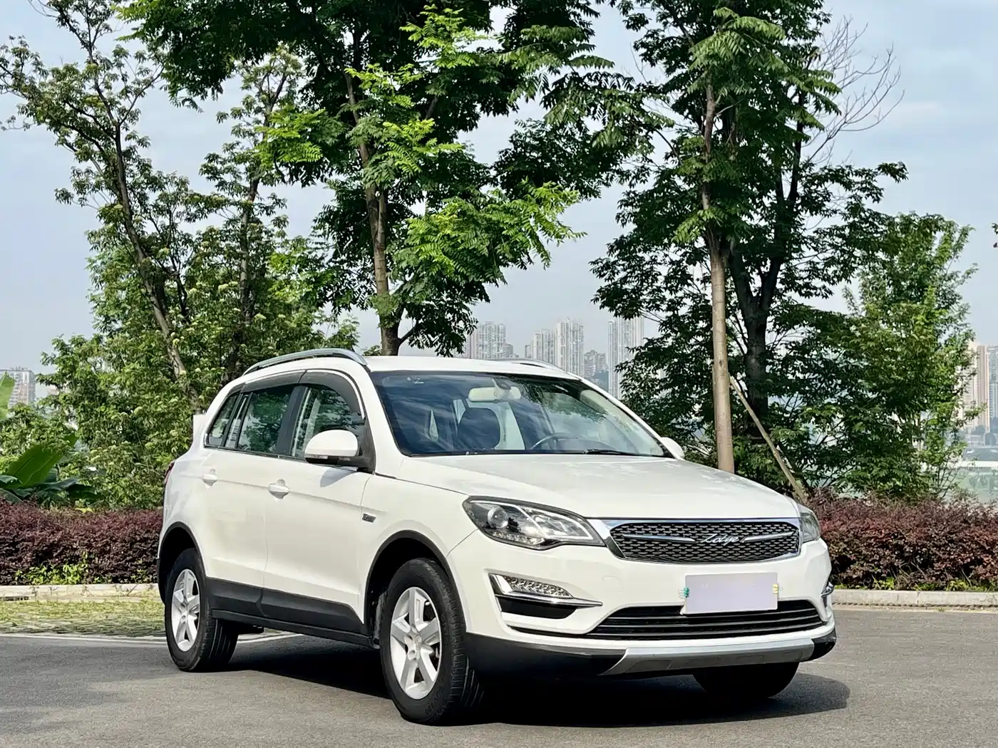 Zotye Damai X5 2015 2015 1.5T Manual Luxury (China IV)
