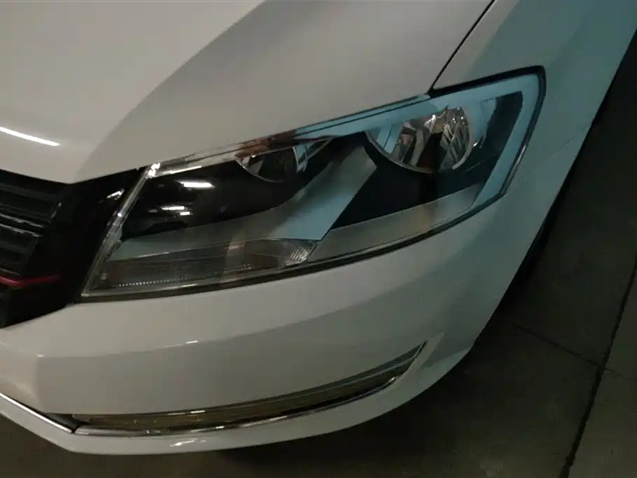Volkswagen Lavida 2015 1.6L Automatic Trend Edition фото 5