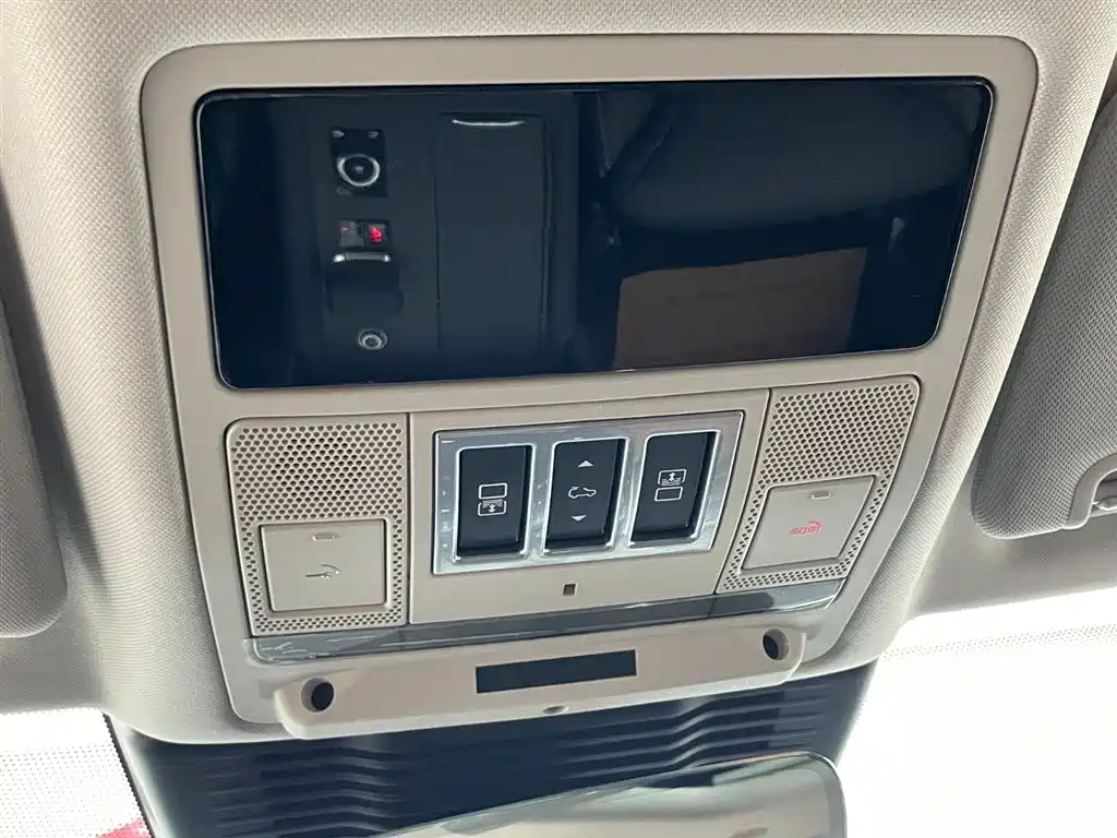 Land Rover Discovery 2021 360PS R-Dynamic S фото 24