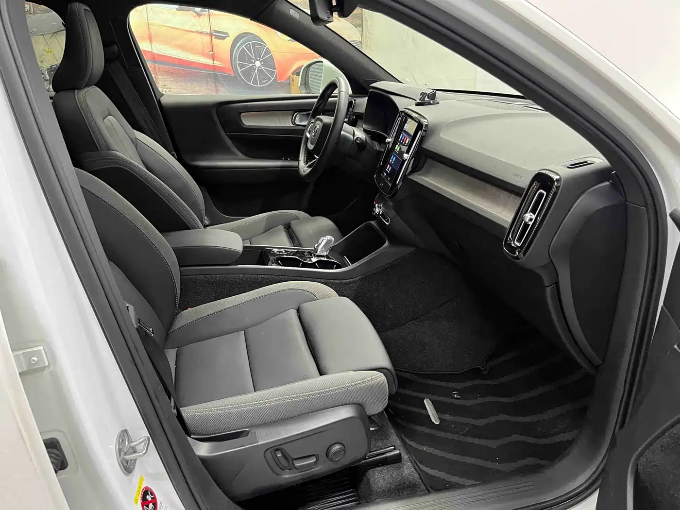 Volvo XC40 2024 2024 B3 Smart Elite Luxury Edition