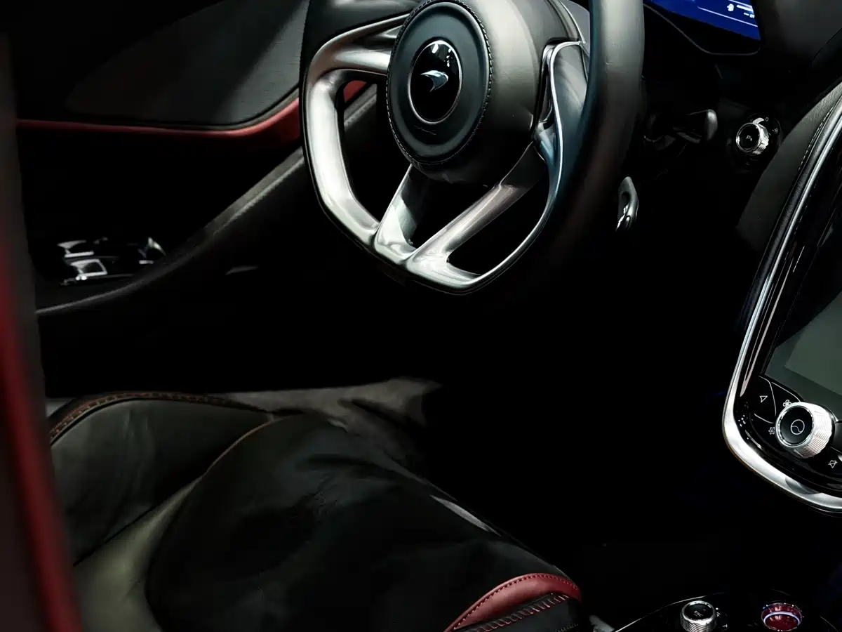 McLaren GT 2023 2023 4.0T Standard Model