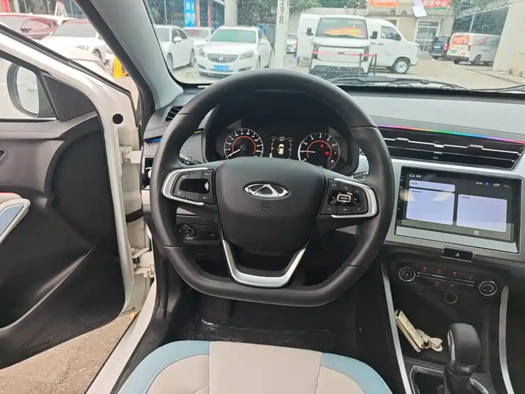 Фото 11 - Chery Tiggo 3x