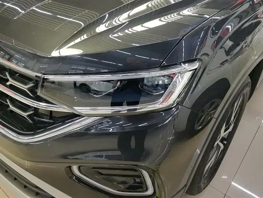 Volkswagen Tayron 2024 330TSI 2WD Luxury Plus Advanced фото 5