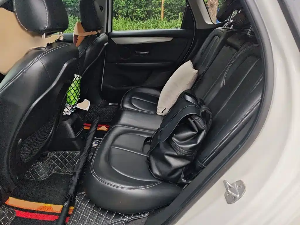 BMW 2 Series Touring 2018 2016 218i Fashion Model