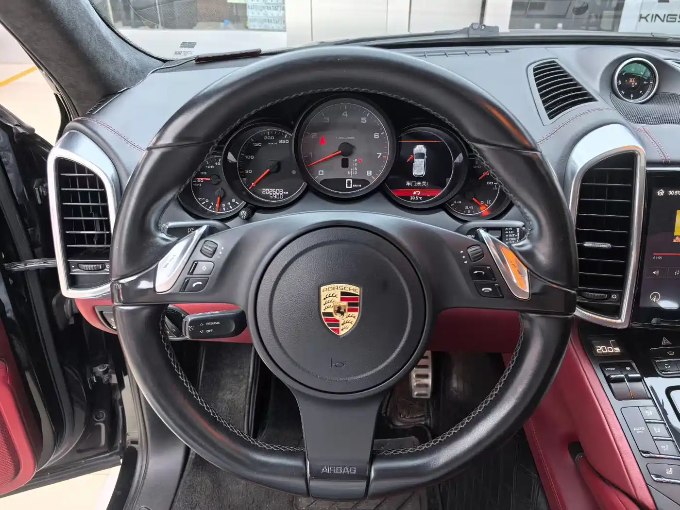 Фото 5 - Porsche Cayenne