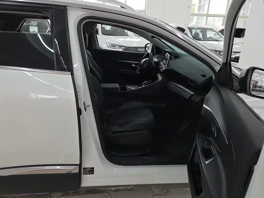 Фото 8 - Peugeot 4008