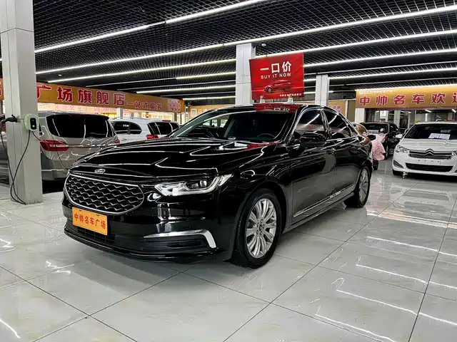 Ford Taurus EcoBoost 245, Комфорт