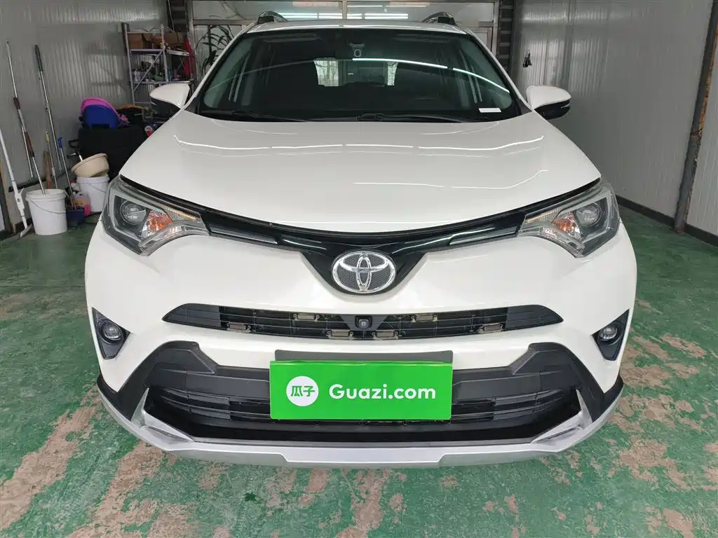 Toyota RAV4 Rongfang 2016 2.0L CVT 2WD Comfort (China V) фото 3
