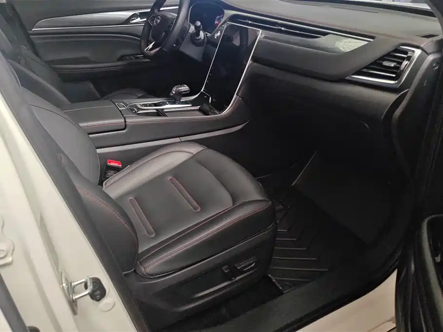 GAC Trumpchi Trumpchi GS4 PLUS 2023 390T Auto Nebula Edition фото 8
