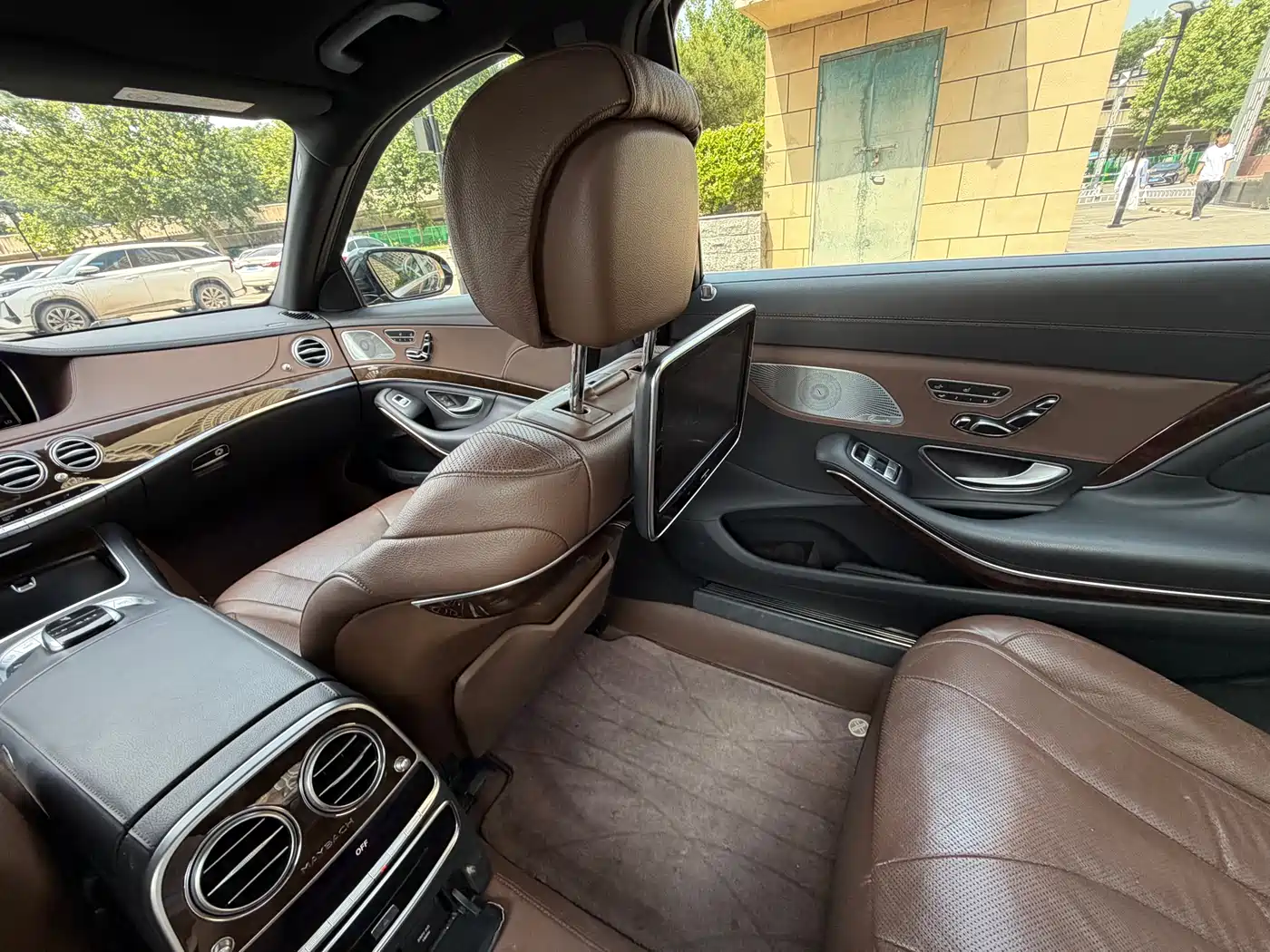 Mercedes-Benz Maybach S-Class 2015 S 400 4MATIC фото 13