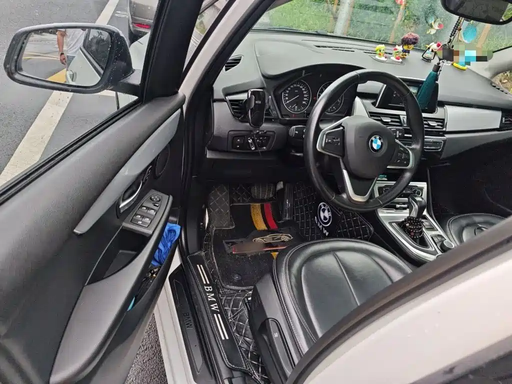 BMW 2 Series Touring 2018 2016 218i Fashion Model