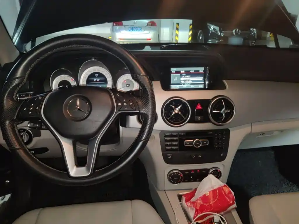 Mercedes-Benz GLK-Class 2013 GLK 300 4MATIC Dynamic Sunroof фото 13