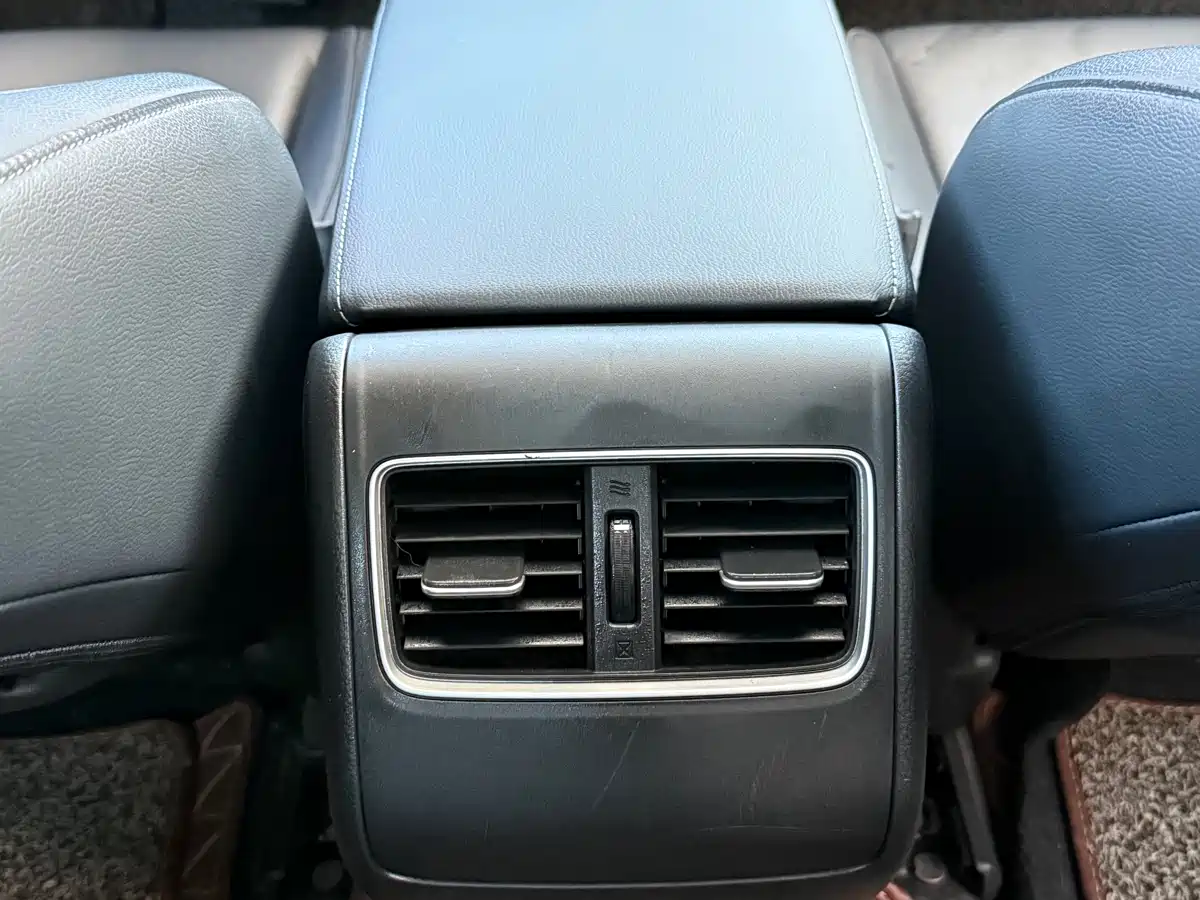 Фото 15 - Honda Accord
