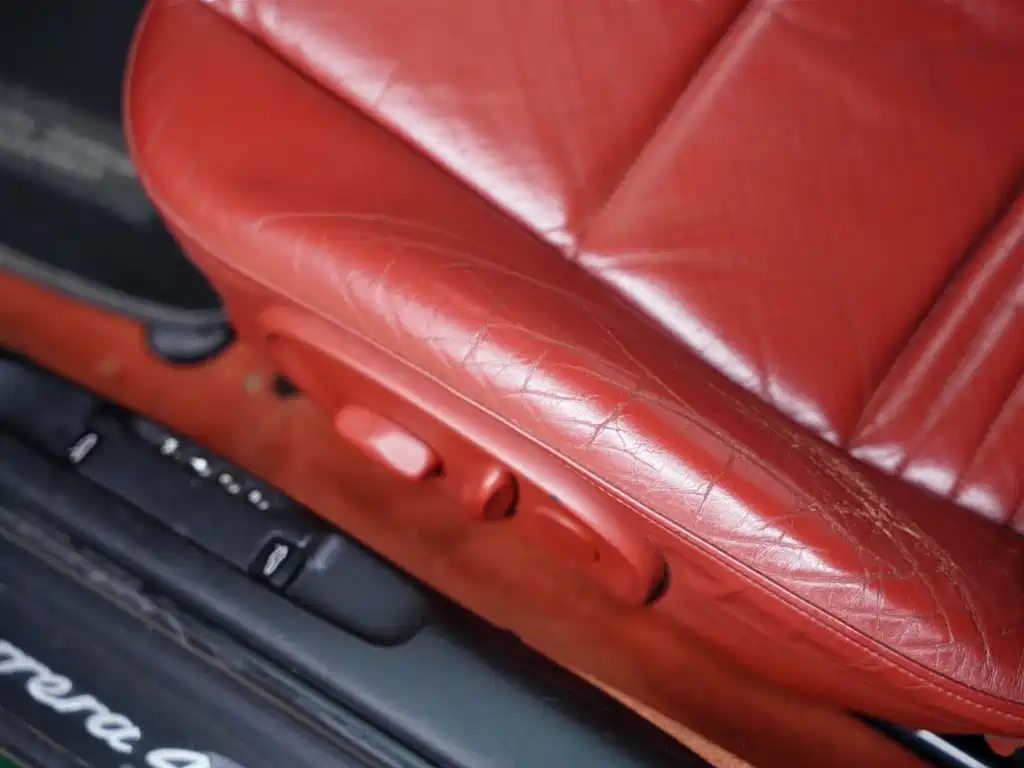 Porsche 911 2004 Carrera S Coupe 3.6L фото 30