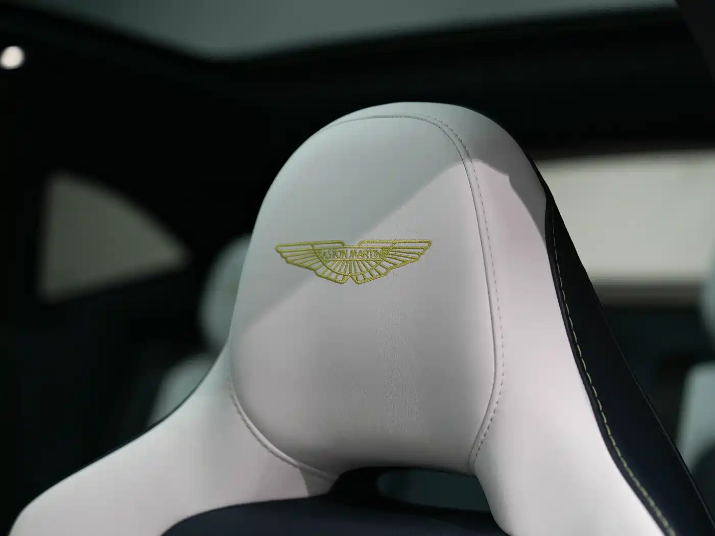 Aston Martin DBX 2023 2023 Model 4.0T V8 707