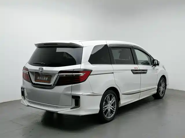Honda Elysion 2019 2.0L Hybrid Luxury Edition — фото 2