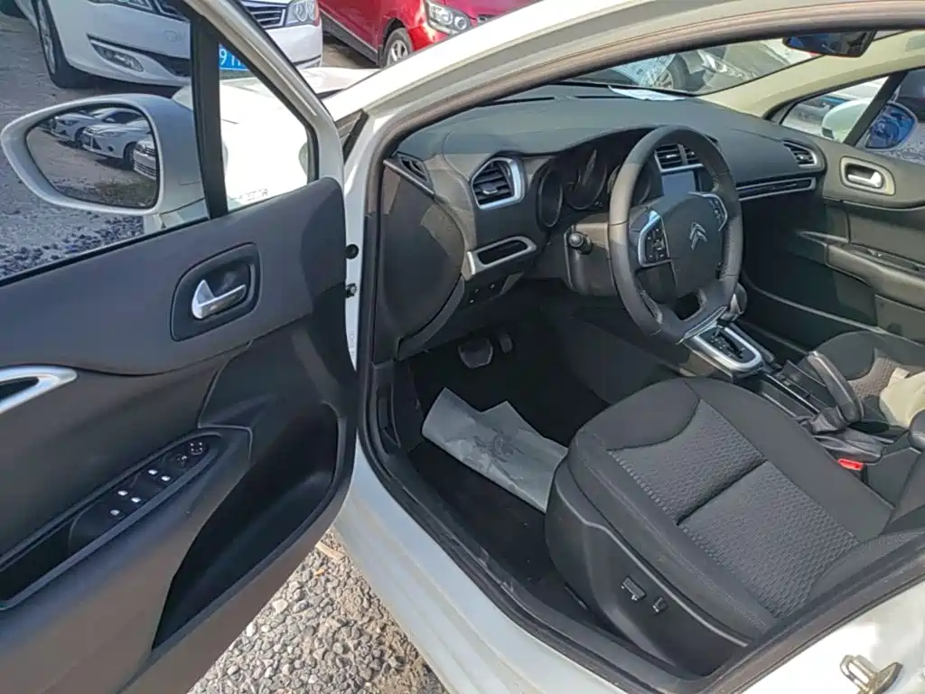 Citroën C4L 2016 2015 1.8L Automatic Luxury Edition