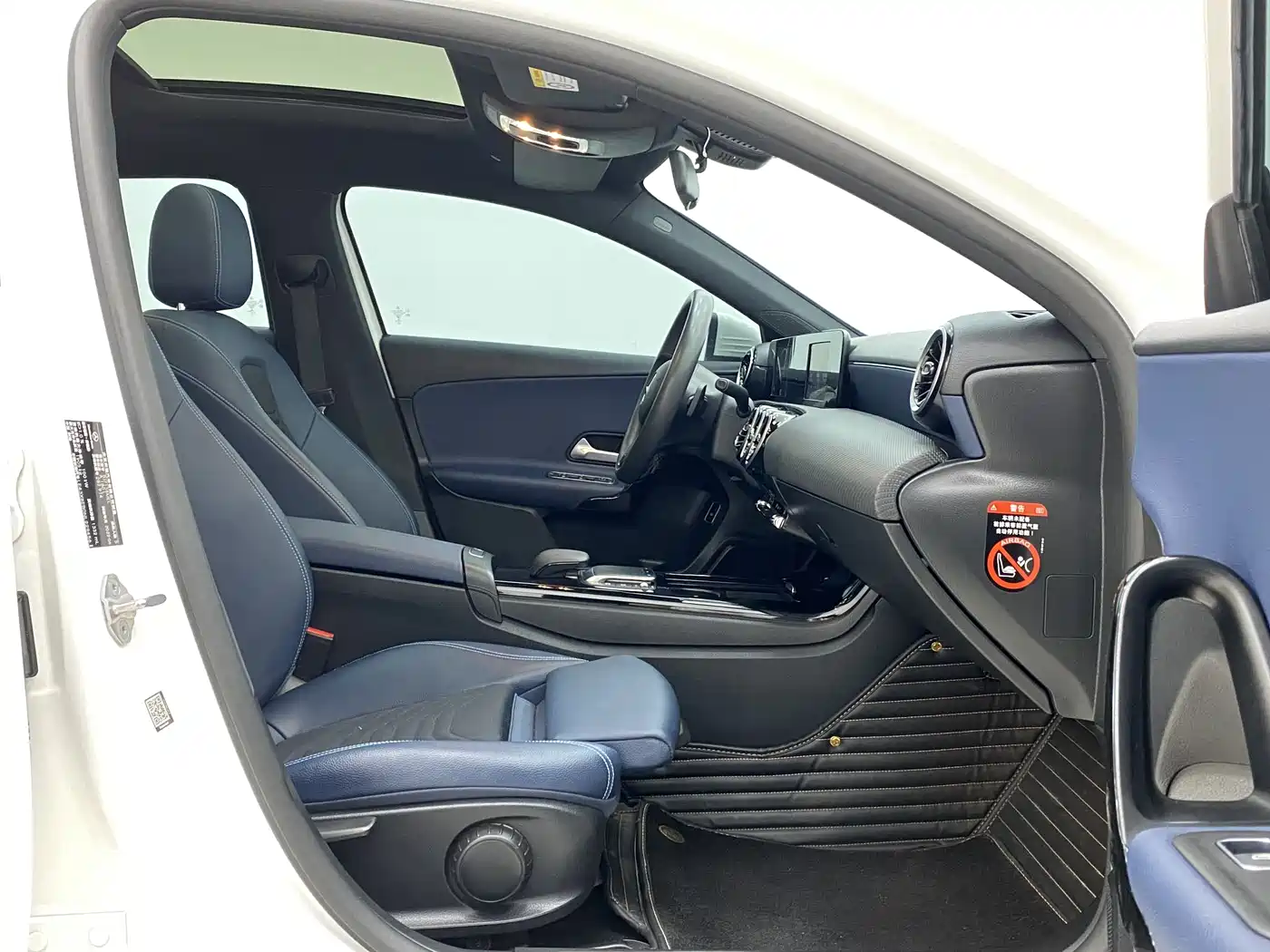 Mercedes-Benz A-Class 2022 A 180 L Sport Sedan фото 8