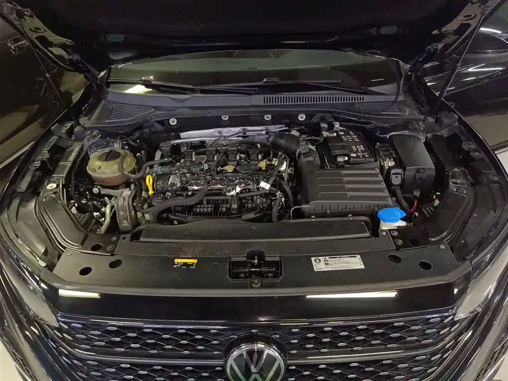 Volkswagen Passat 2022 330TSI Starlight Elite Edition фото 16