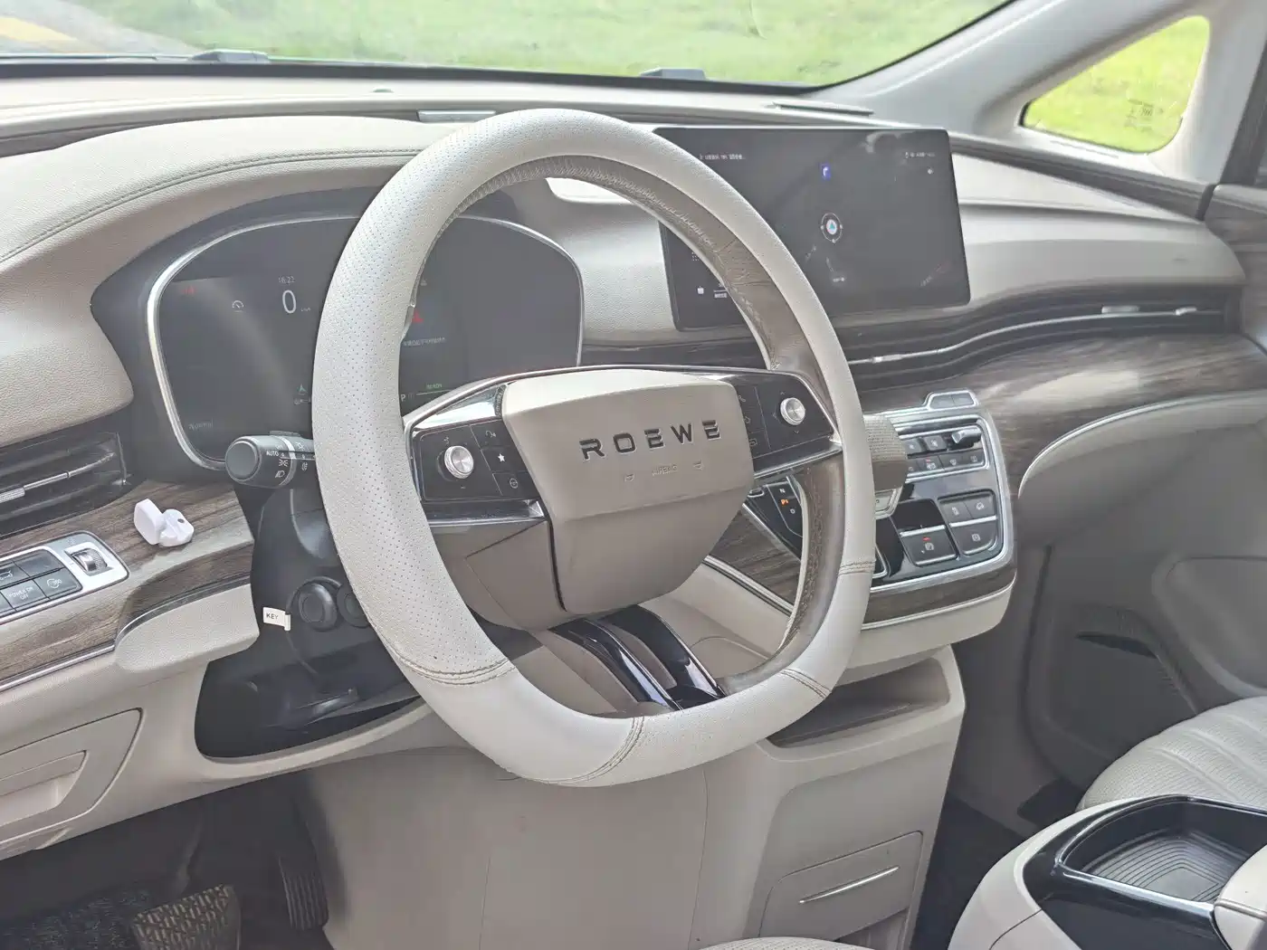 Roewe iMAX8 EV 2023 2022 First Class Platinum Edition