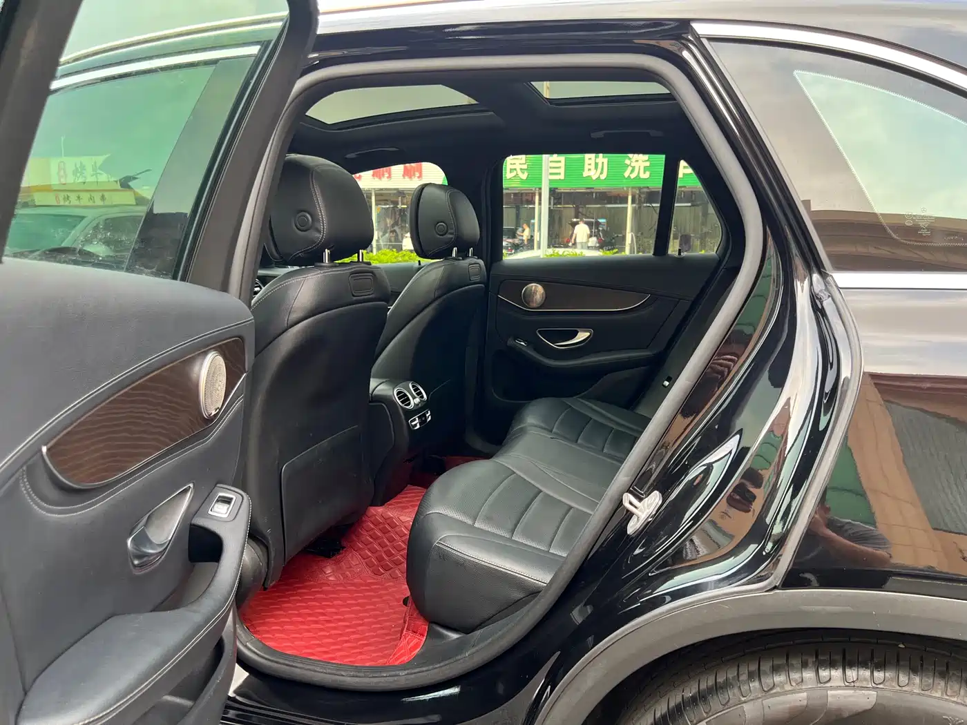 Mercedes-Benz GLC 2017 GLC 300 4MATIC Dynamic фото 12