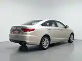 Фото 2 - Geely Emgrand GL