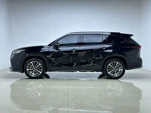 Toyota Crown Kluger 2024 2024 2.5L HEV 4WD Luxury Edition