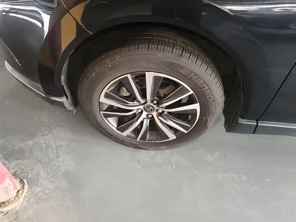 Toyota Lingfang HARRIER 2022 2.0L CVT 2WD Luxury Edition фото 23