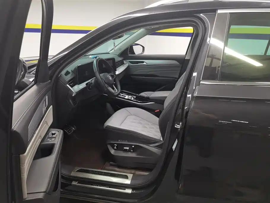 Volkswagen Talagon 2023 380TSI 4WD R-Line Touring Edition фото 9