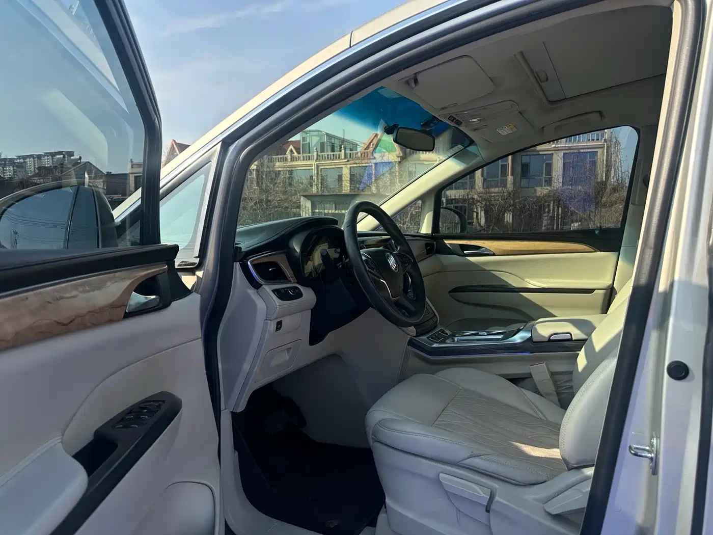 Buick GL8 2018 ES 28T Comfort Type China VI фото 4