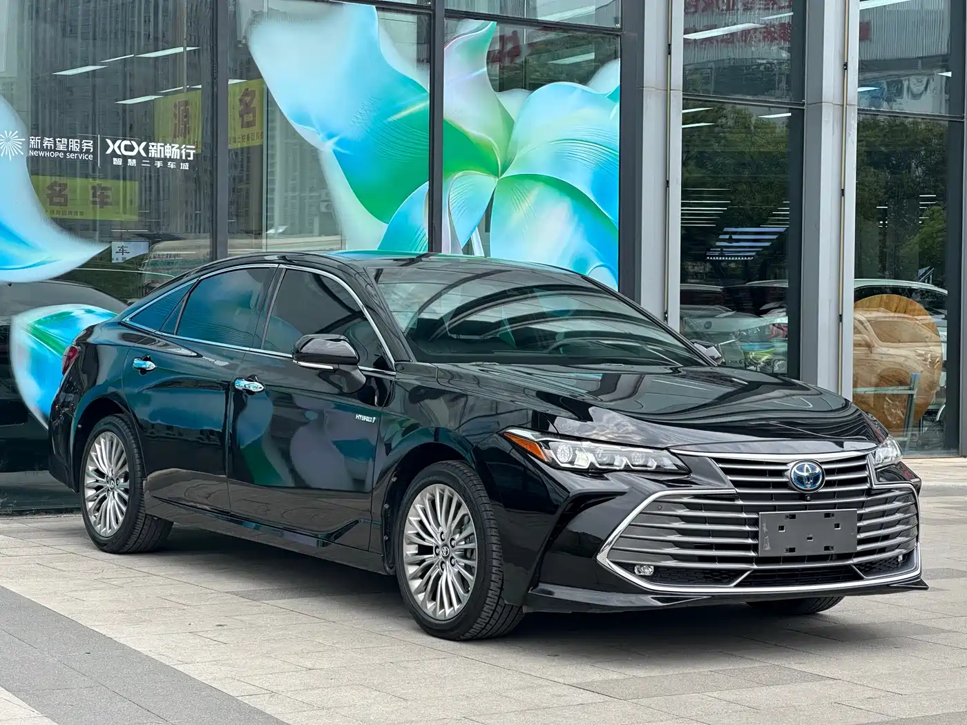 Toyota Avalon 2019 Hybrid 2.5L XLE Premium Edition China VI фото 3