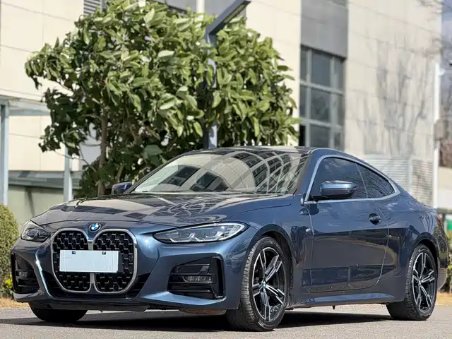 BMW 4 SERIES