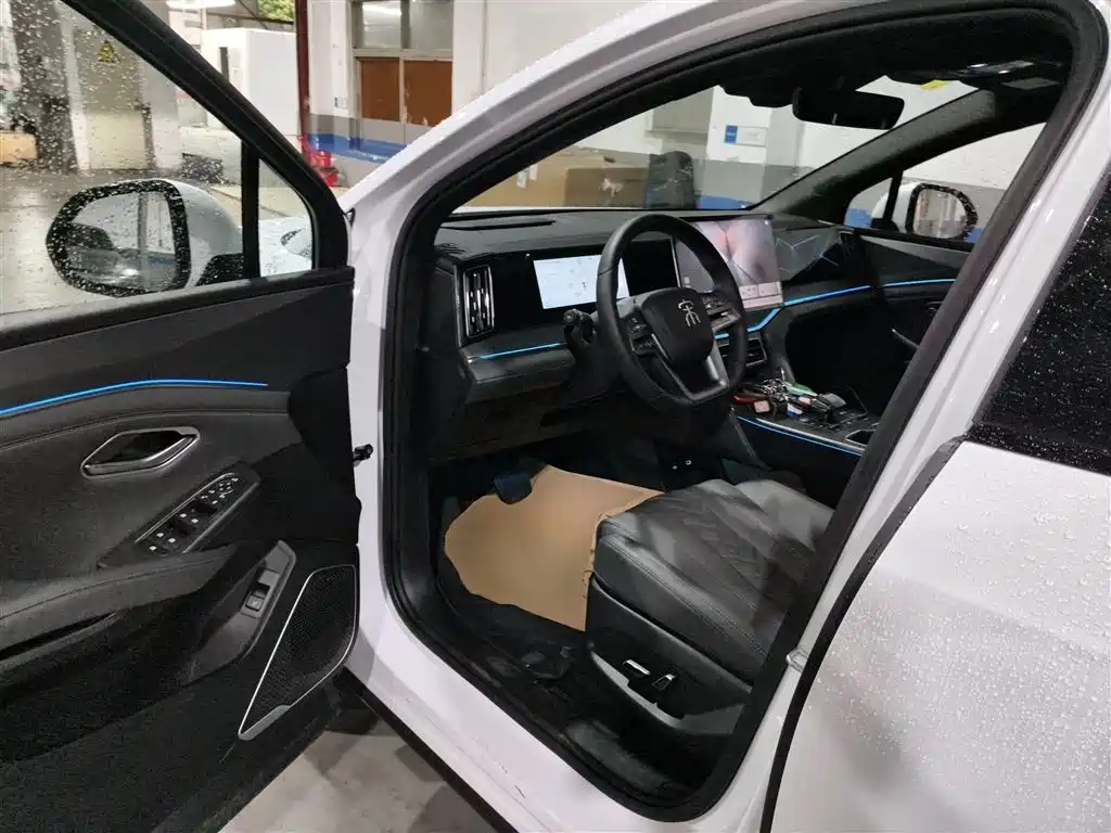 BYD Song L DM-i 2025 Smart Drive 160km Premium фото 16