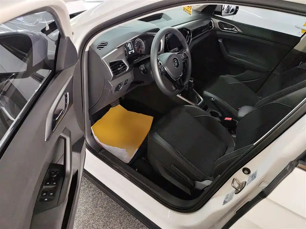 VOLKSWAGEN TU KAI
