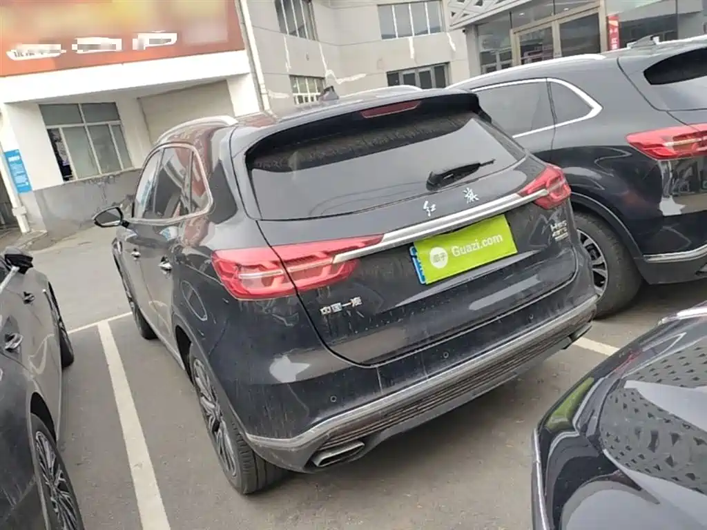 Hongqi HS5 2022 Facelift 2.0T Smart Flag Enjoyment AWD Edition фото 5