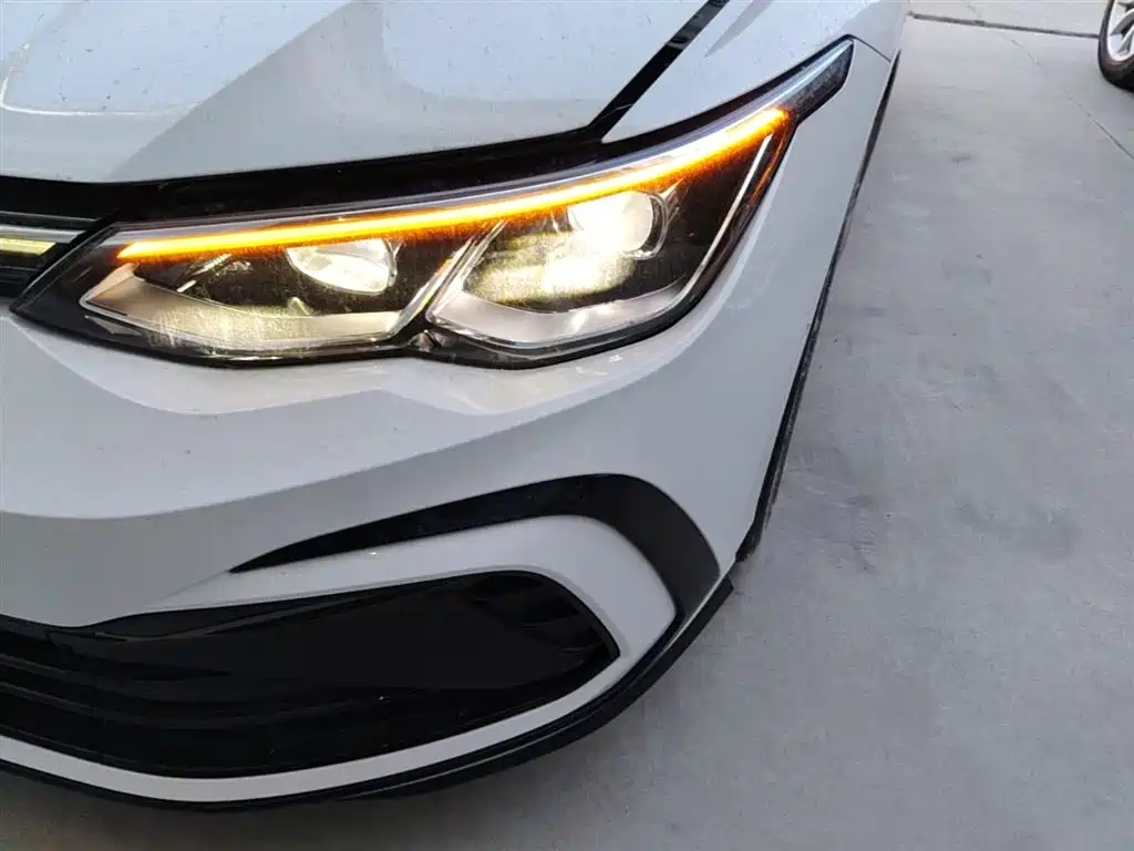 Volkswagen Golf 2021 280TSI DSG R-Line фото 23