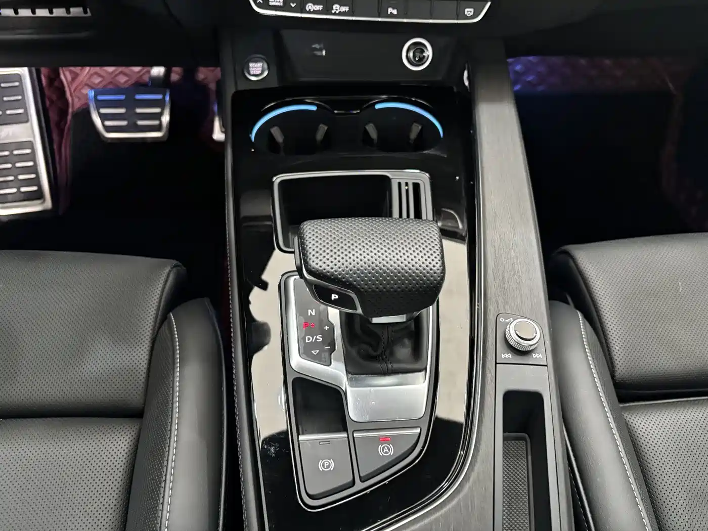 Audi A4L 2024 40 TFSI Luxury Dynamic фото 20