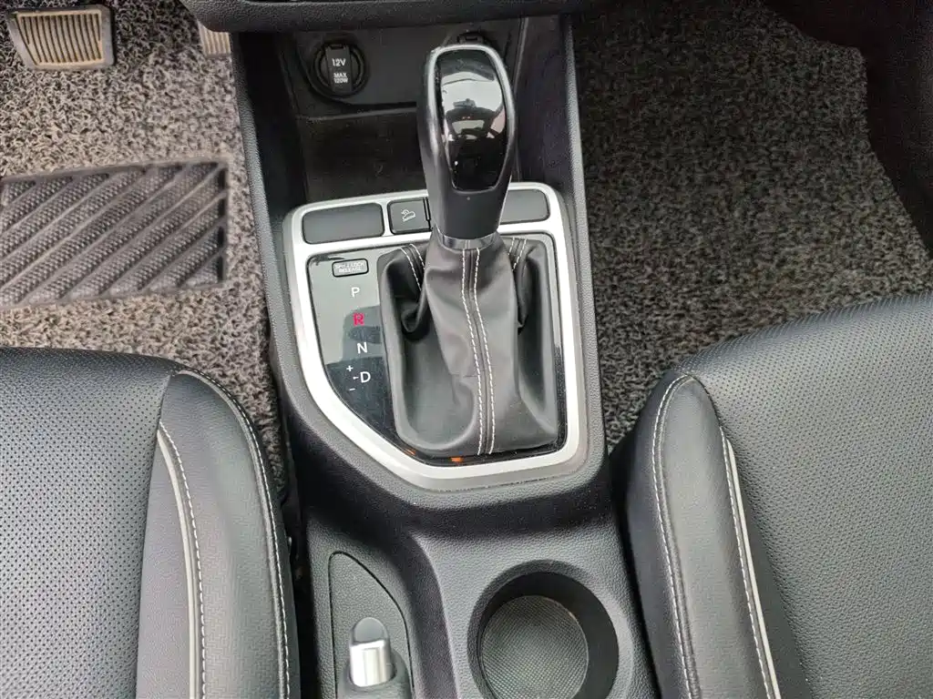 Hyundai Beijing Hyundai ix25 2017 1.6L Automatic Smart Edition фото 14