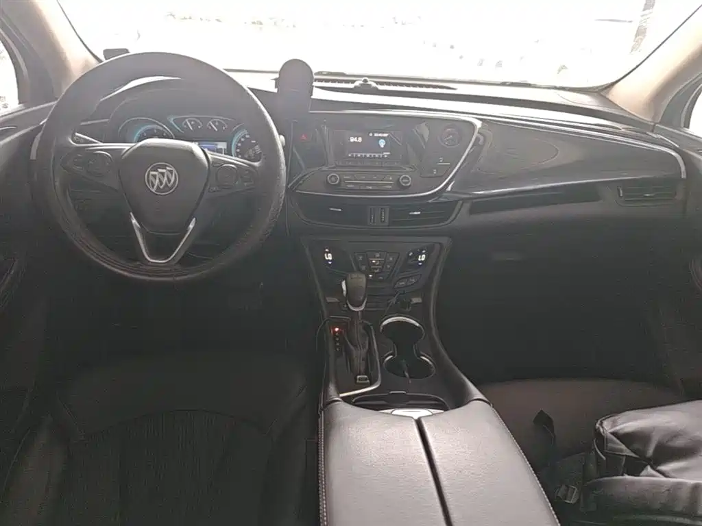 Buick Envision Plus 2017 20T FWD Premium фото 10